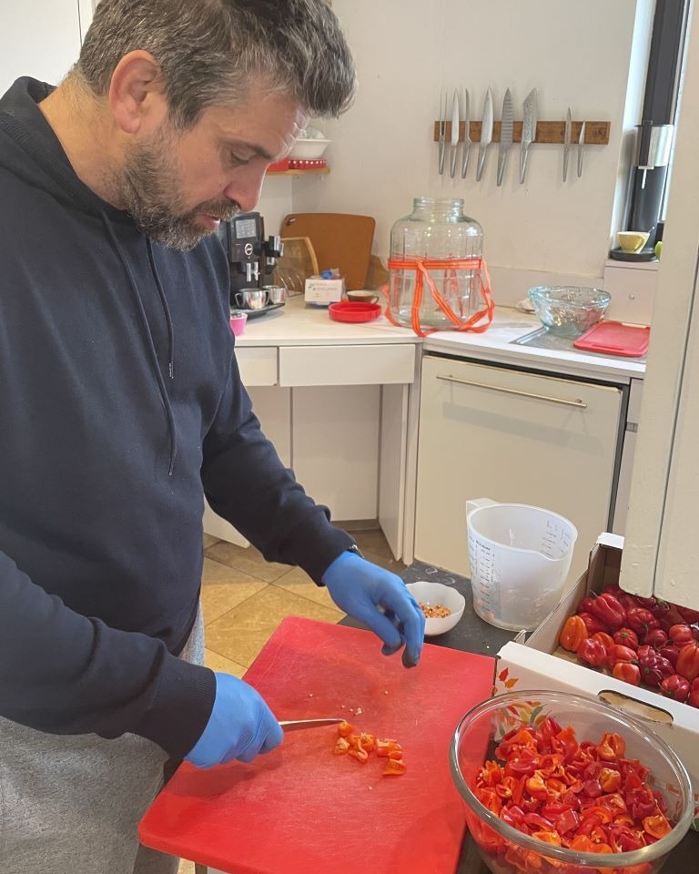 cutting peppers